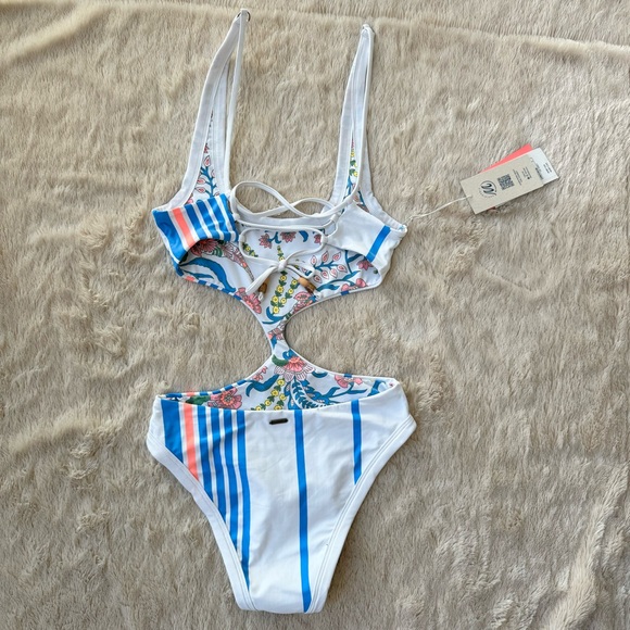 Maaji cutout one piece reversible swimsuit size S - Picture 6 of 9